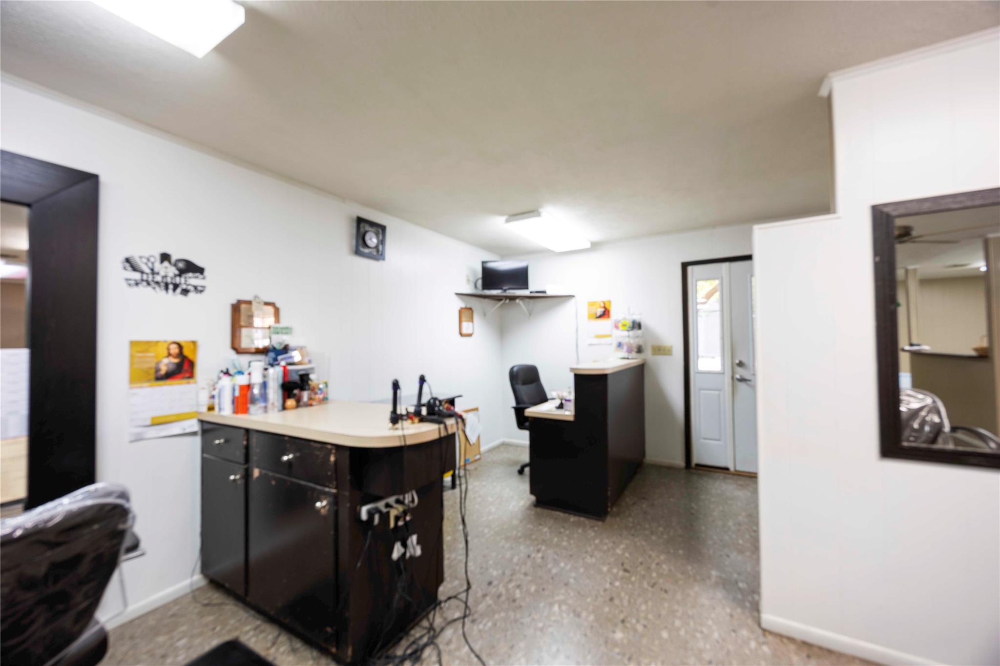 737 N Main Street Schulenburg TX 78956