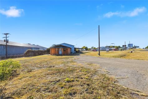 13 Jack Nixon Roads Fredericksburg TX 78624