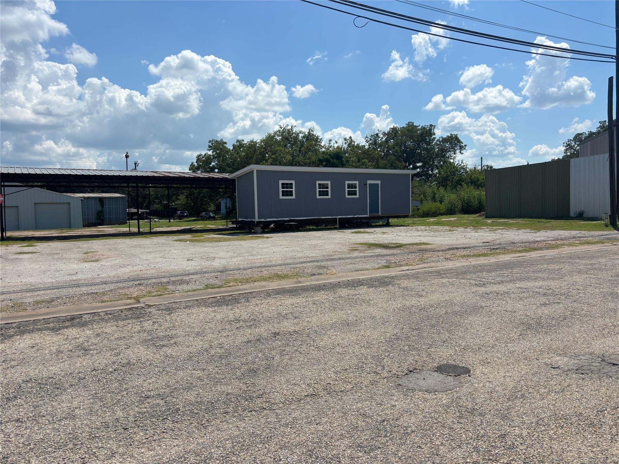 300 W Hempstead-a Street Giddings TX 78942