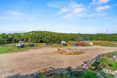 16933 #B Ranch Road 12 Wimberley TX 78676