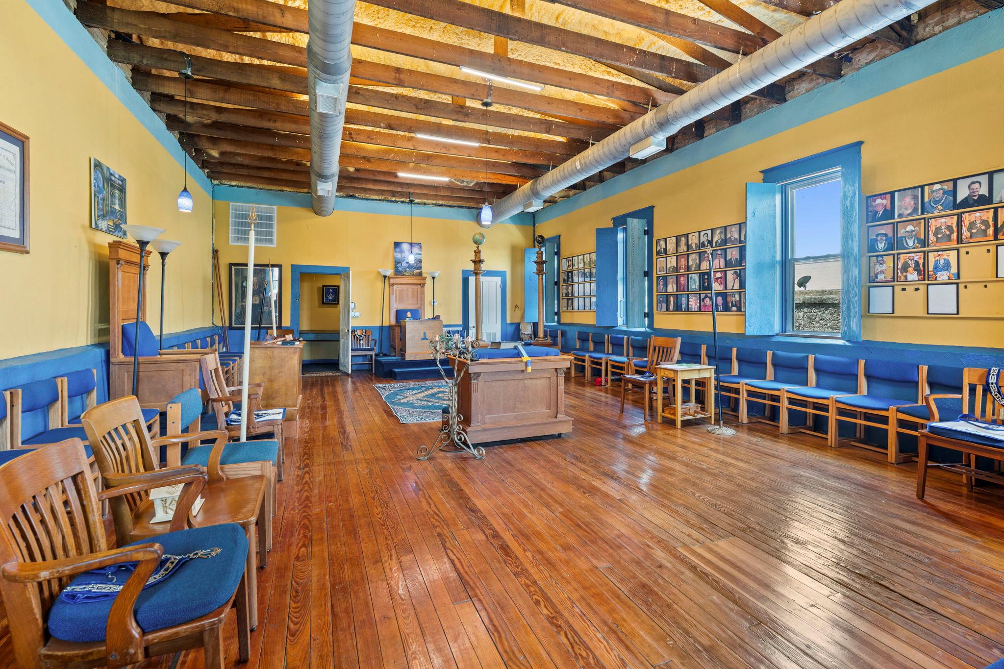 107 W Center Street Kyle TX 78640