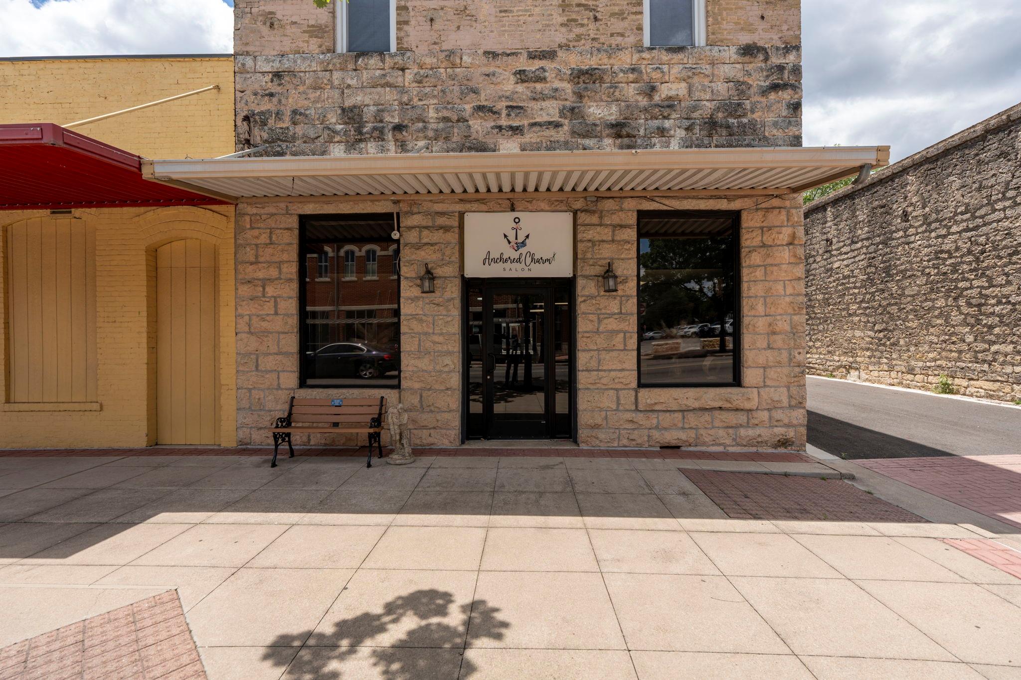 107 W Center Street Kyle TX 78640