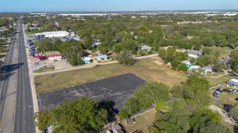 784 W Court Street Seguin TX 78155
