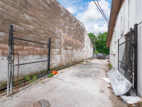 8212 Georgian Drive Austin TX 78753