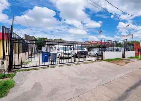 8212 Georgian Drive Austin TX 78753