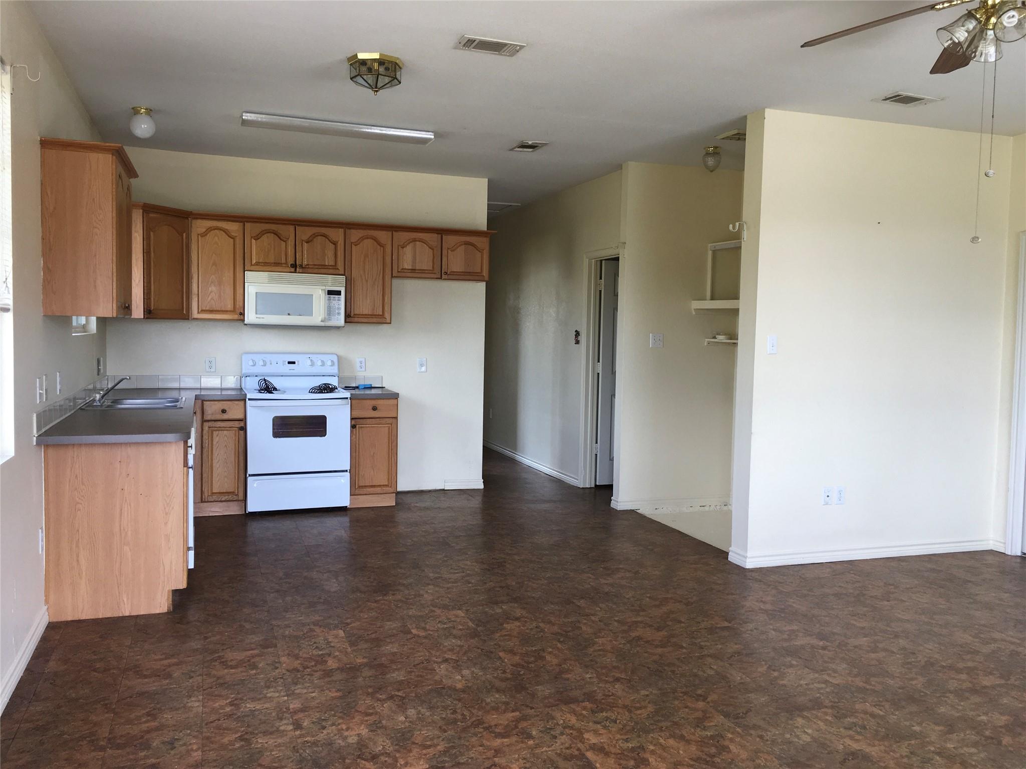 251 Zimmerman Avenue Bastrop TX 78602