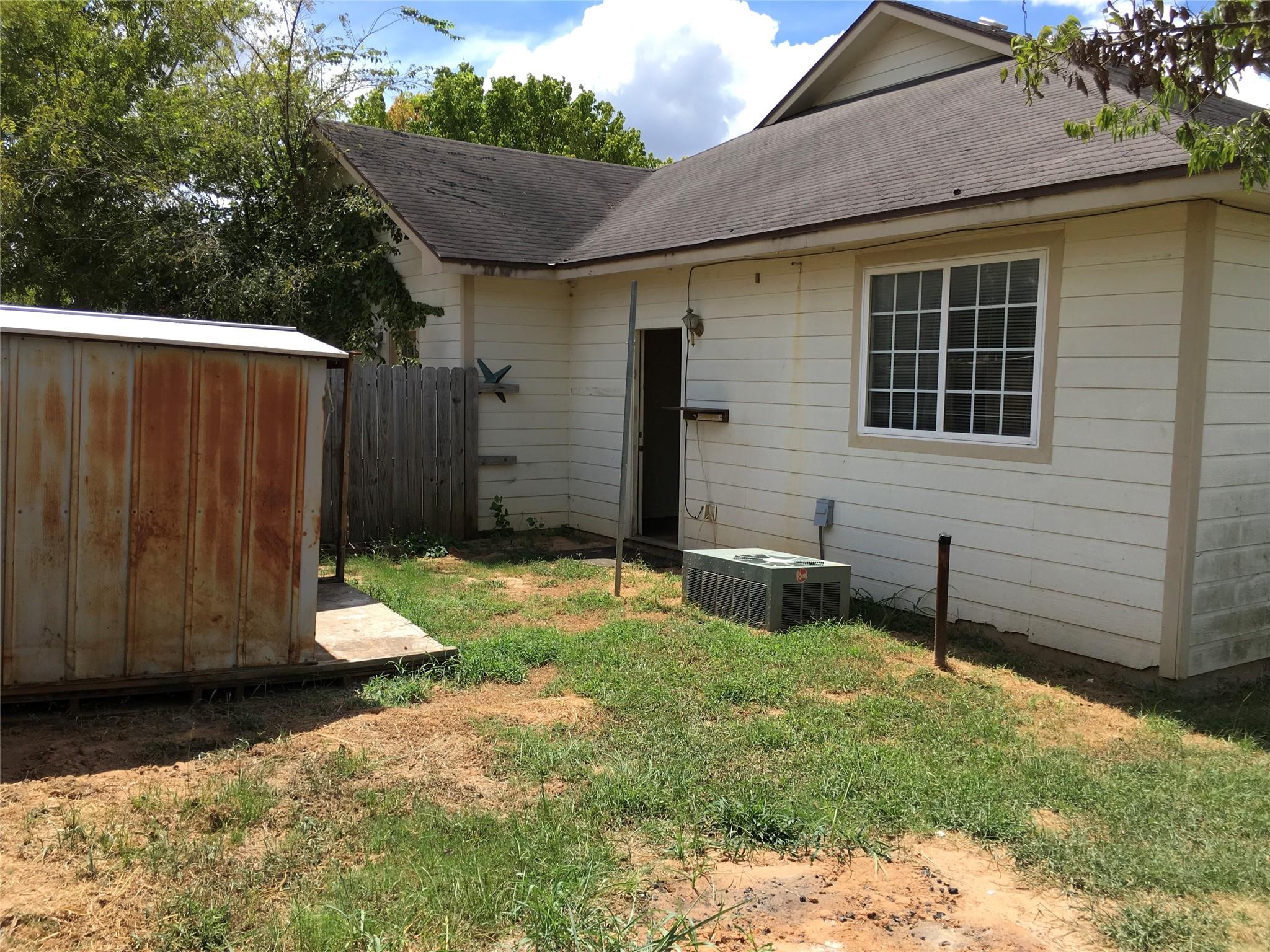 251 Zimmerman Avenue Bastrop TX 78602
