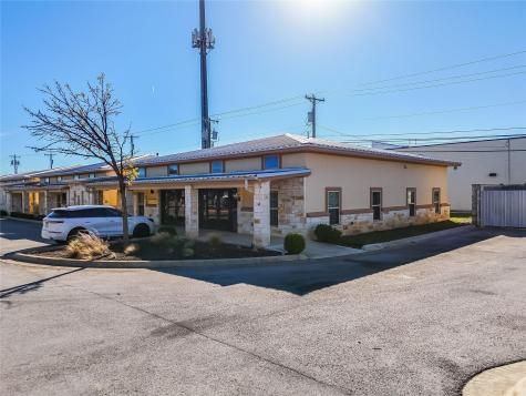 3001 Joe Dimaggio Boulevard Round Rock TX 78665