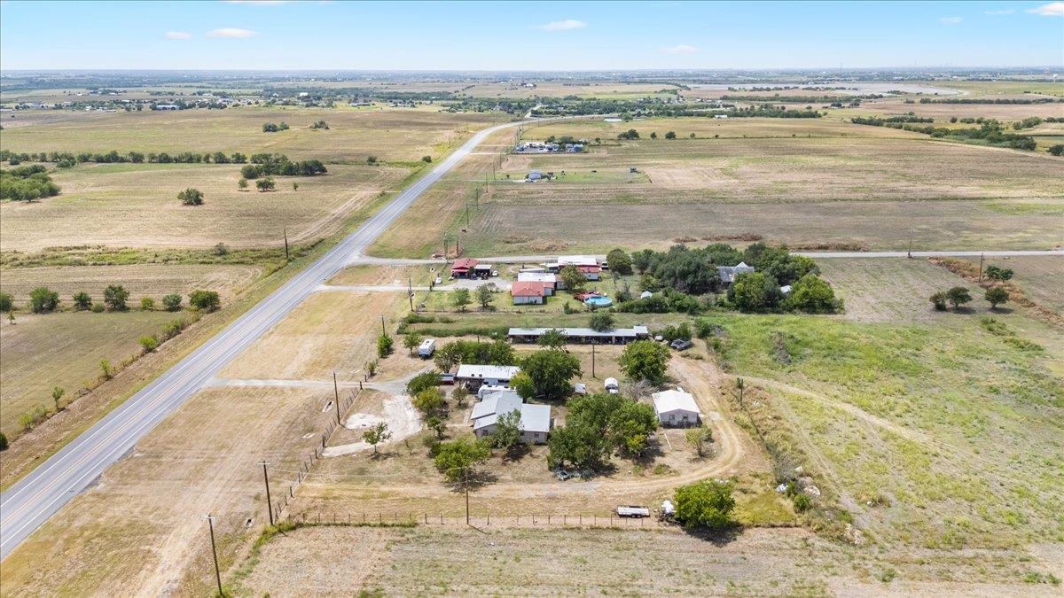 19016 Fm 973 N Coupland TX 78615