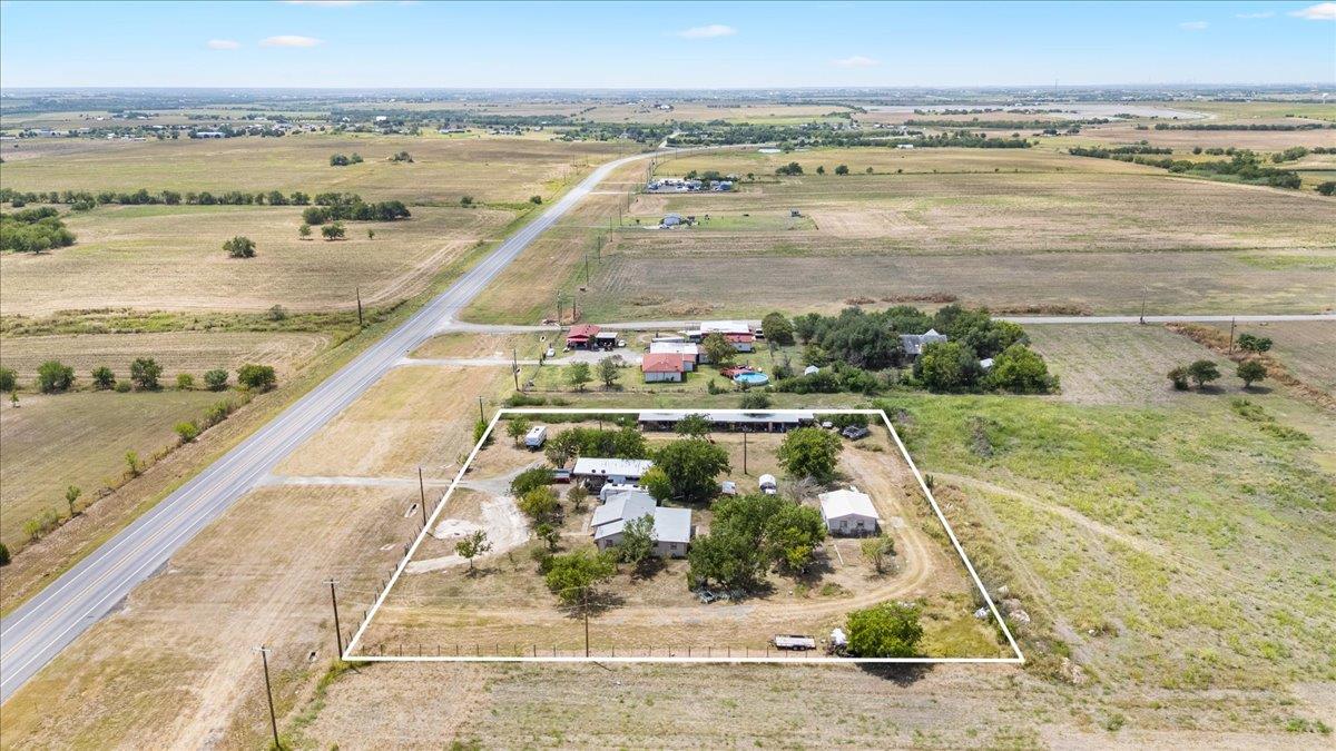 19016 Fm 973 N Coupland TX 78615