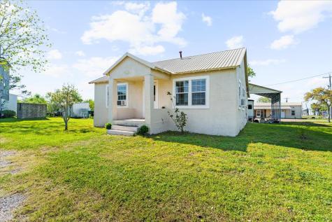 115 N Byers Street Port O'connor TX 77982