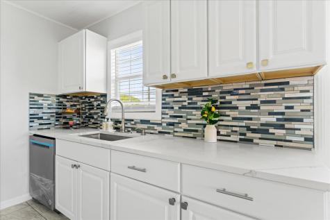 115 N Byers Street Port O'connor TX 77982