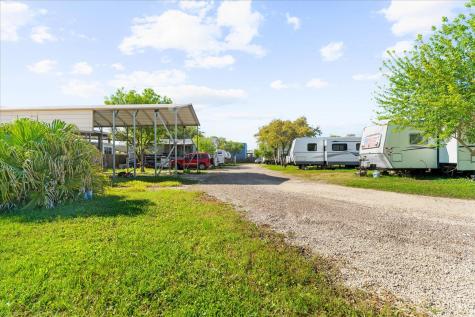 115 N Byers Street Port O'connor TX 77982