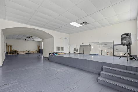 6950 Us Highway 183 S Austin TX 78744