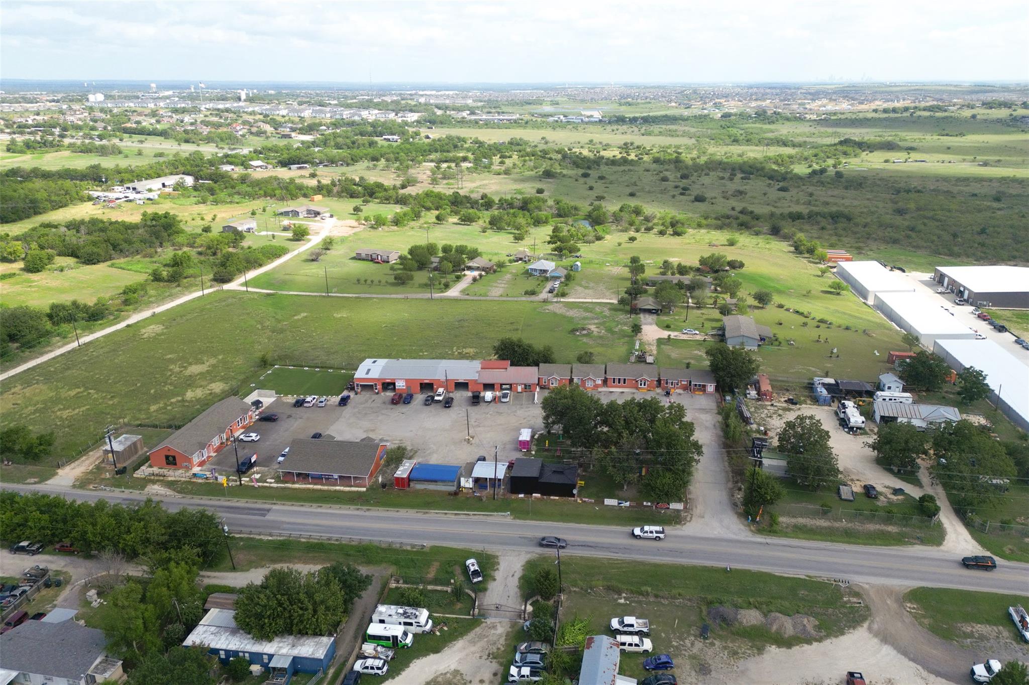 3195 Fm-2001 Buda TX 78610