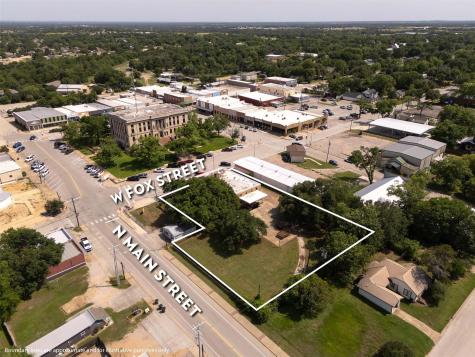 102 W Fox Street Caldwell TX 77836