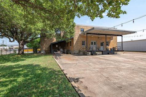 102 W Fox Street Caldwell TX 77836