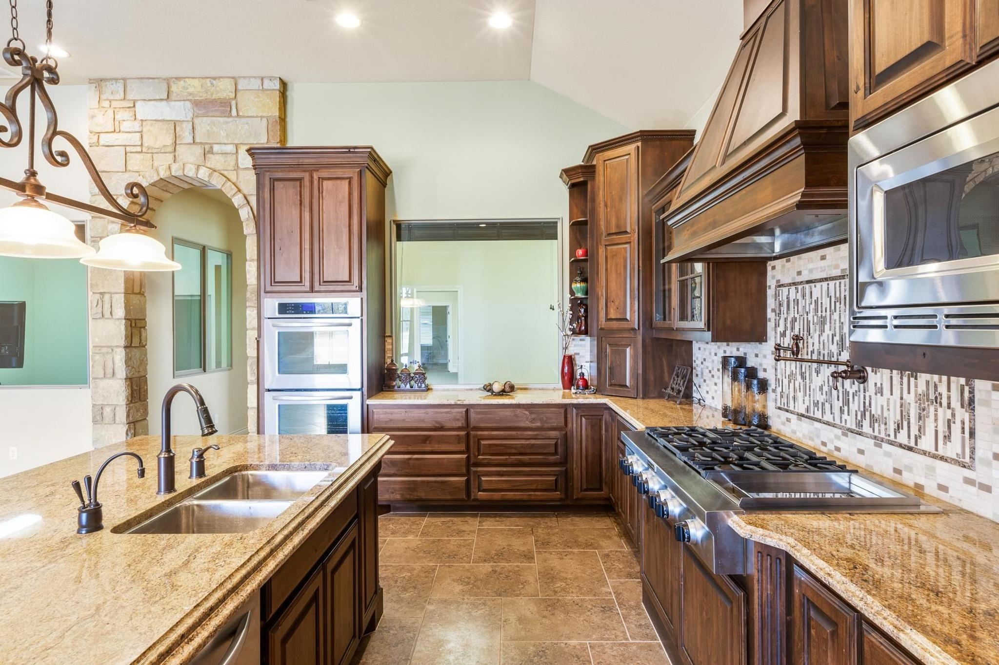 105 Applewood Drive Cedar Creek TX 78612