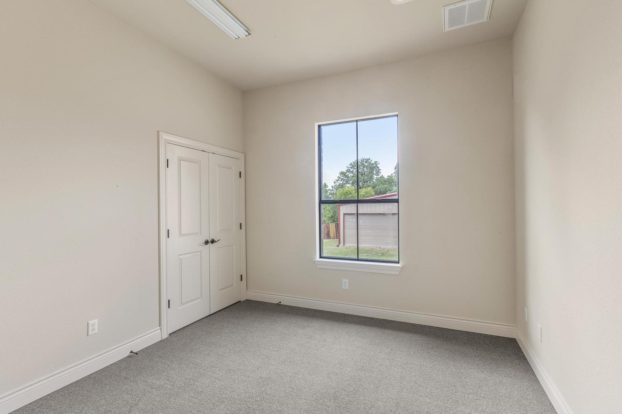 105 Applewood Drive Cedar Creek TX 78612