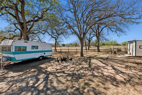 5050 Fm 535 Cedar Creek TX 78612