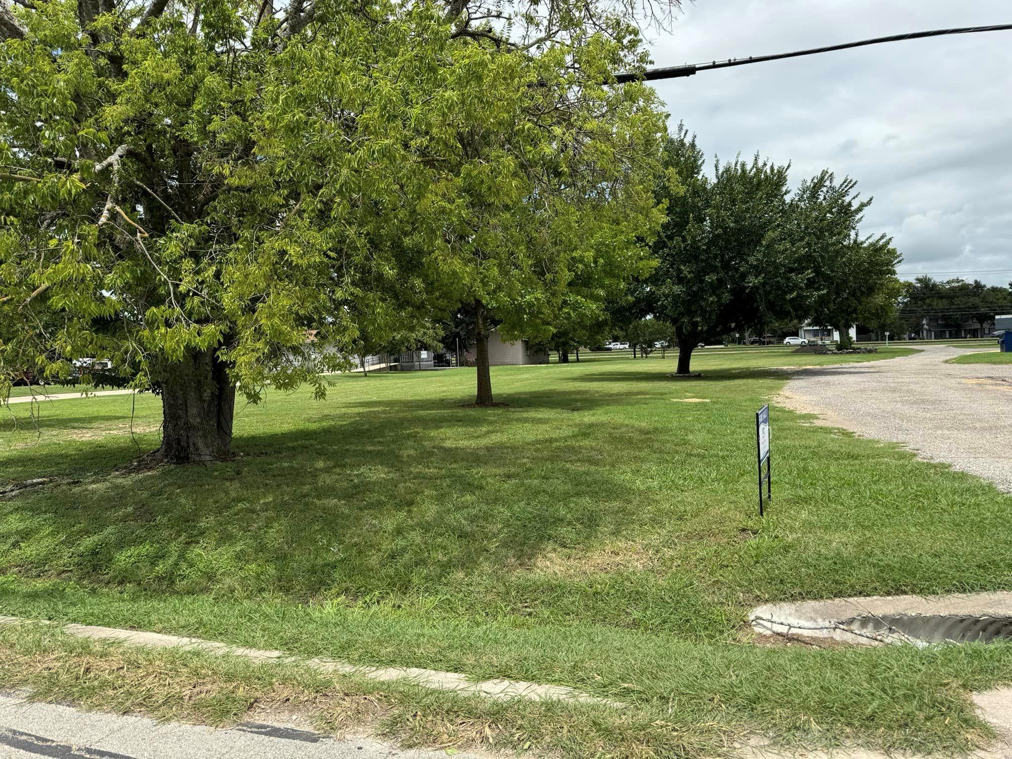 300 E Austin Avenue Hutto TX 78634