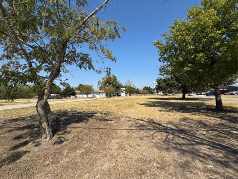 300 E Austin Avenue Hutto TX 78634