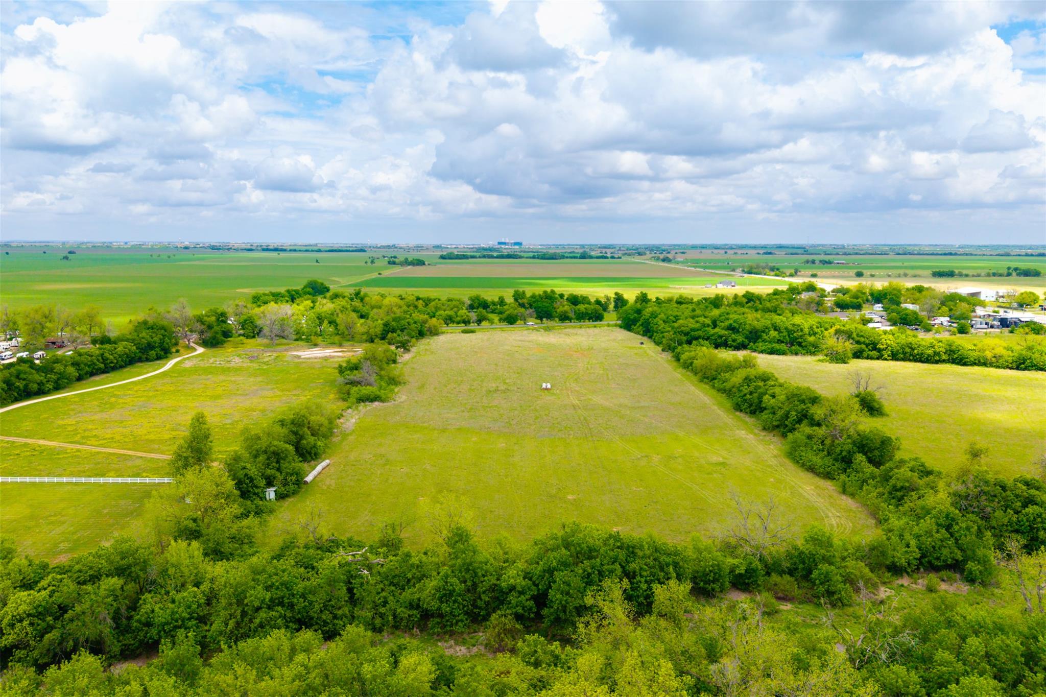 18.45 Acres Fm 1660 Taylor TX 76574