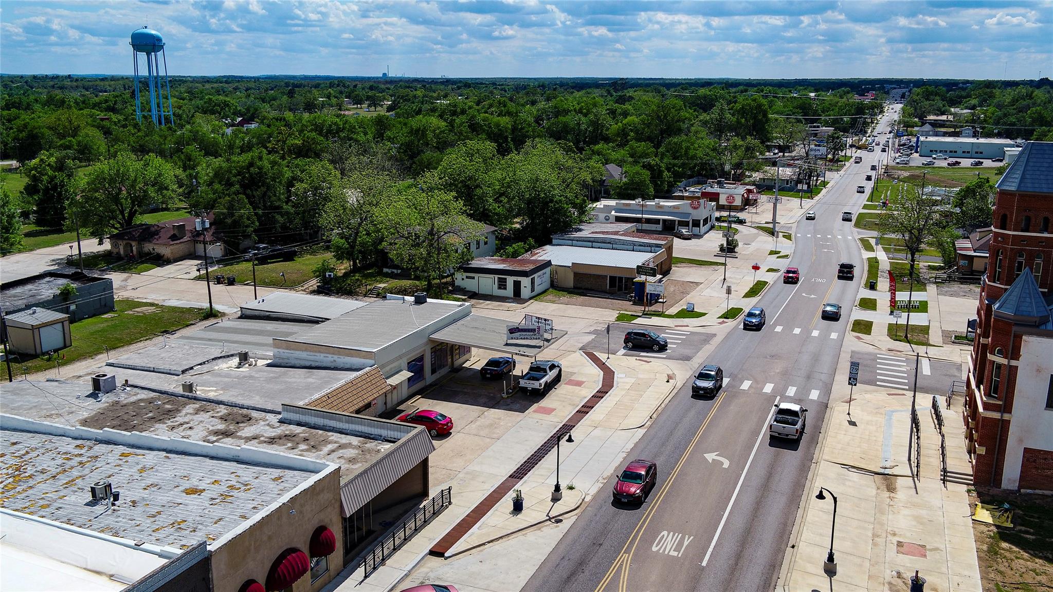139 W Cameron Avenue Rockdale TX 76567