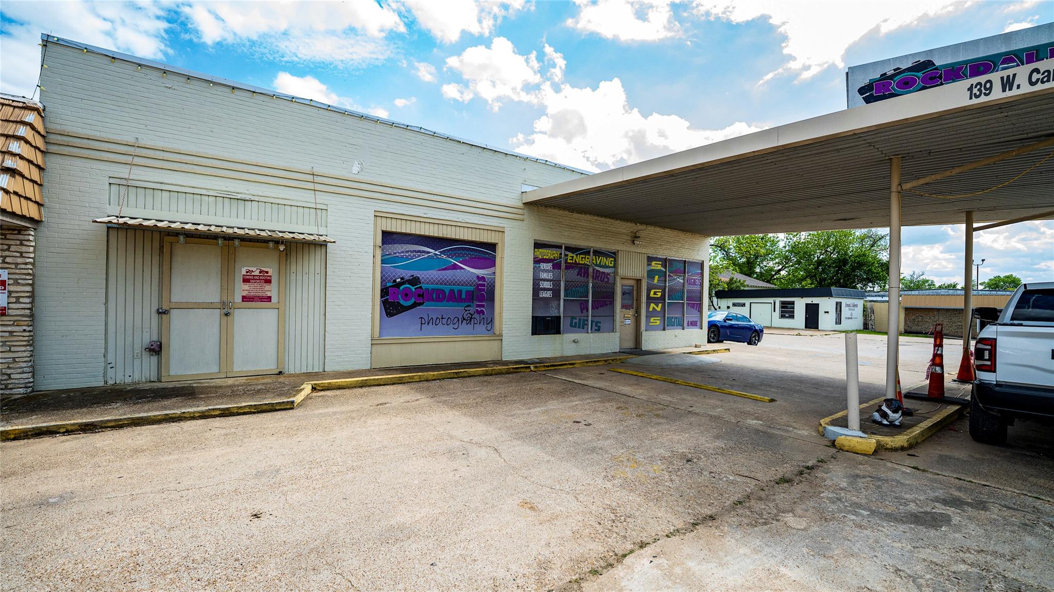 139 W Cameron Avenue Rockdale TX 76567