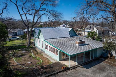 633 S Castell Avenue New Braunfels TX 78130