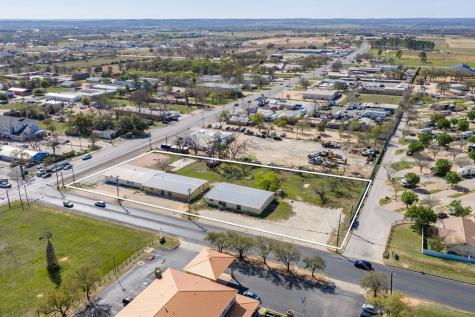 702 S Washington Highway Fredericksburg TX 78624