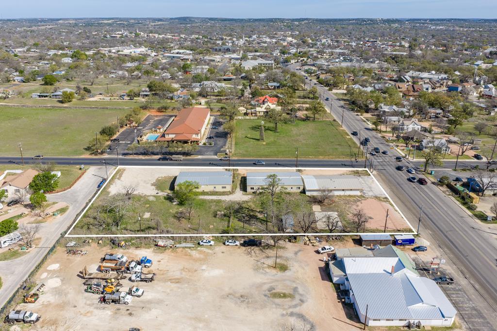 702 S Washington Highway Fredericksburg TX 78624