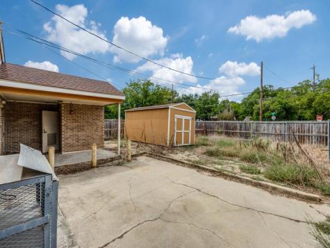 101 N Anthony Street Hutto TX 78634