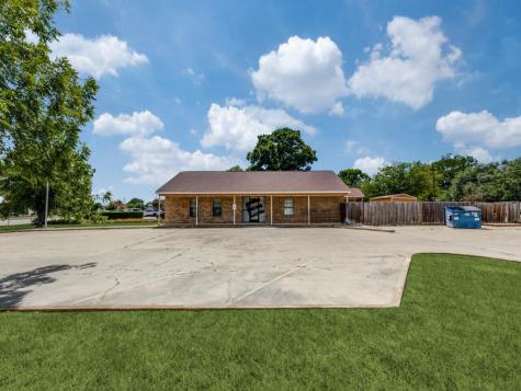 101 N Anthony Street Hutto TX 78634