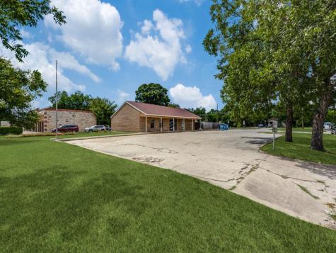 101 N Anthony Street Hutto TX 78634