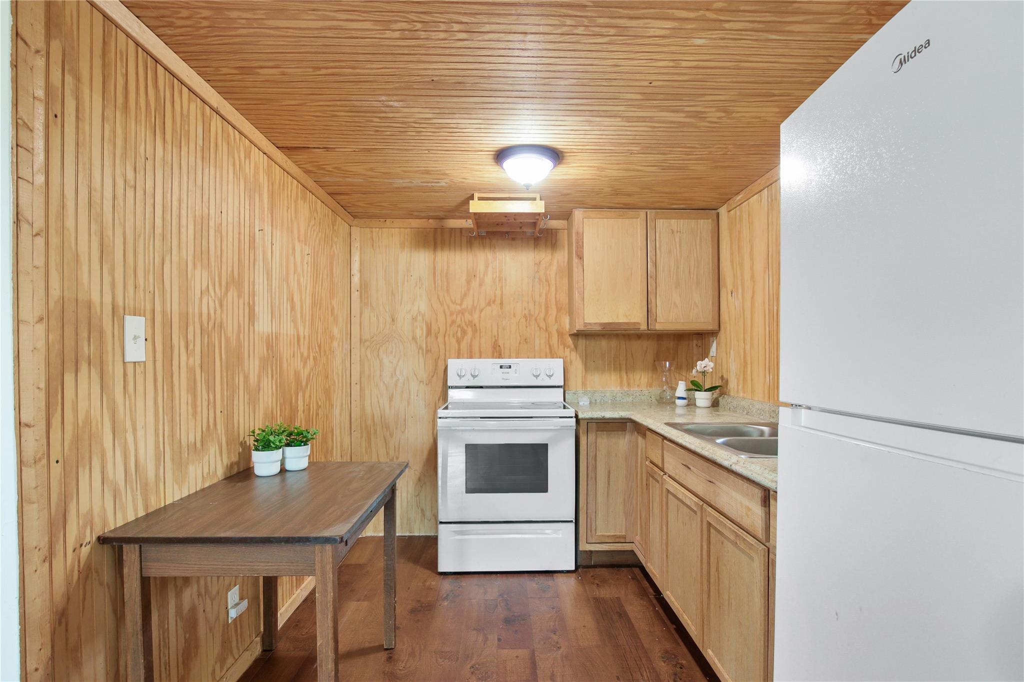 280 Fm 3349 Taylor TX 76574
