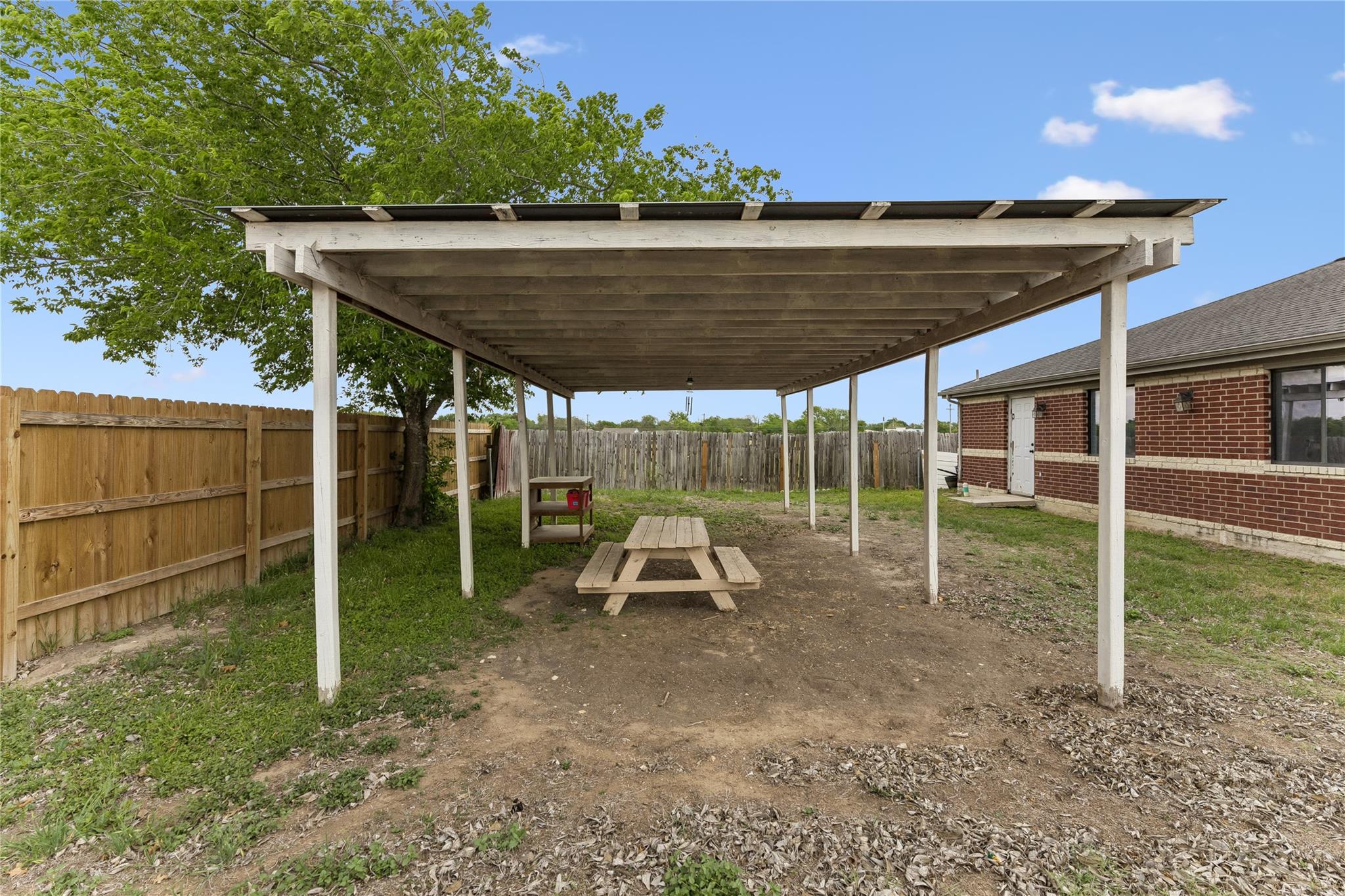 1020 S Guadalupe Street Lockhart TX 78644