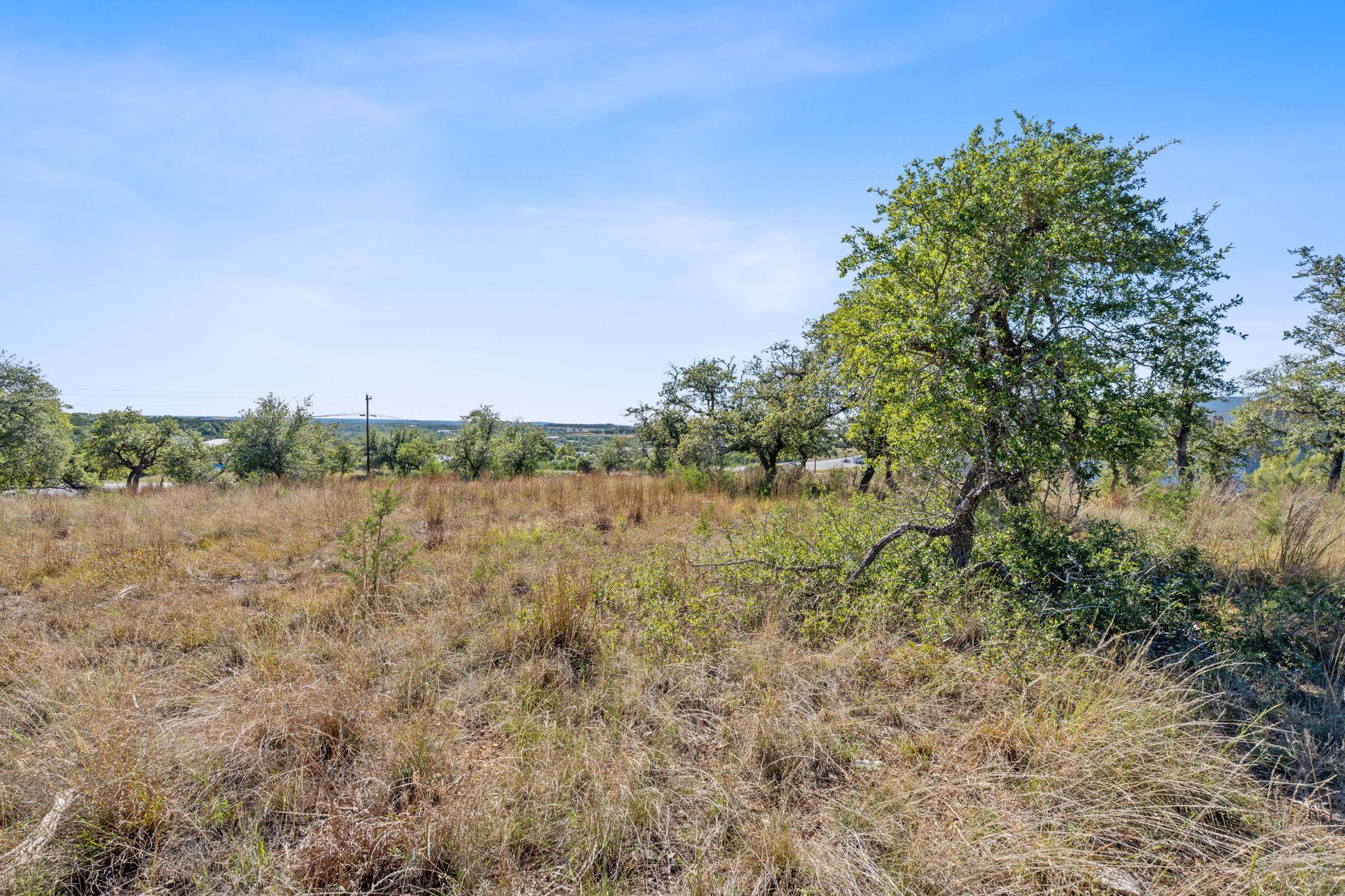 3981 & 3983 E Highway 290 Dripping Springs TX 78620