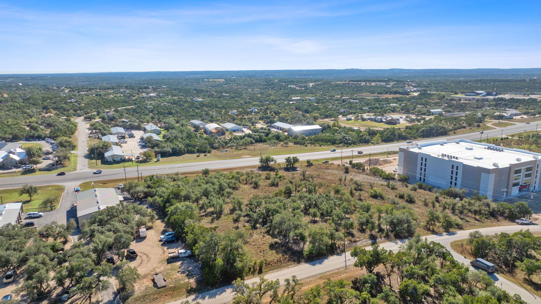3981 & 3983 E Highway 290 Dripping Springs TX 78620