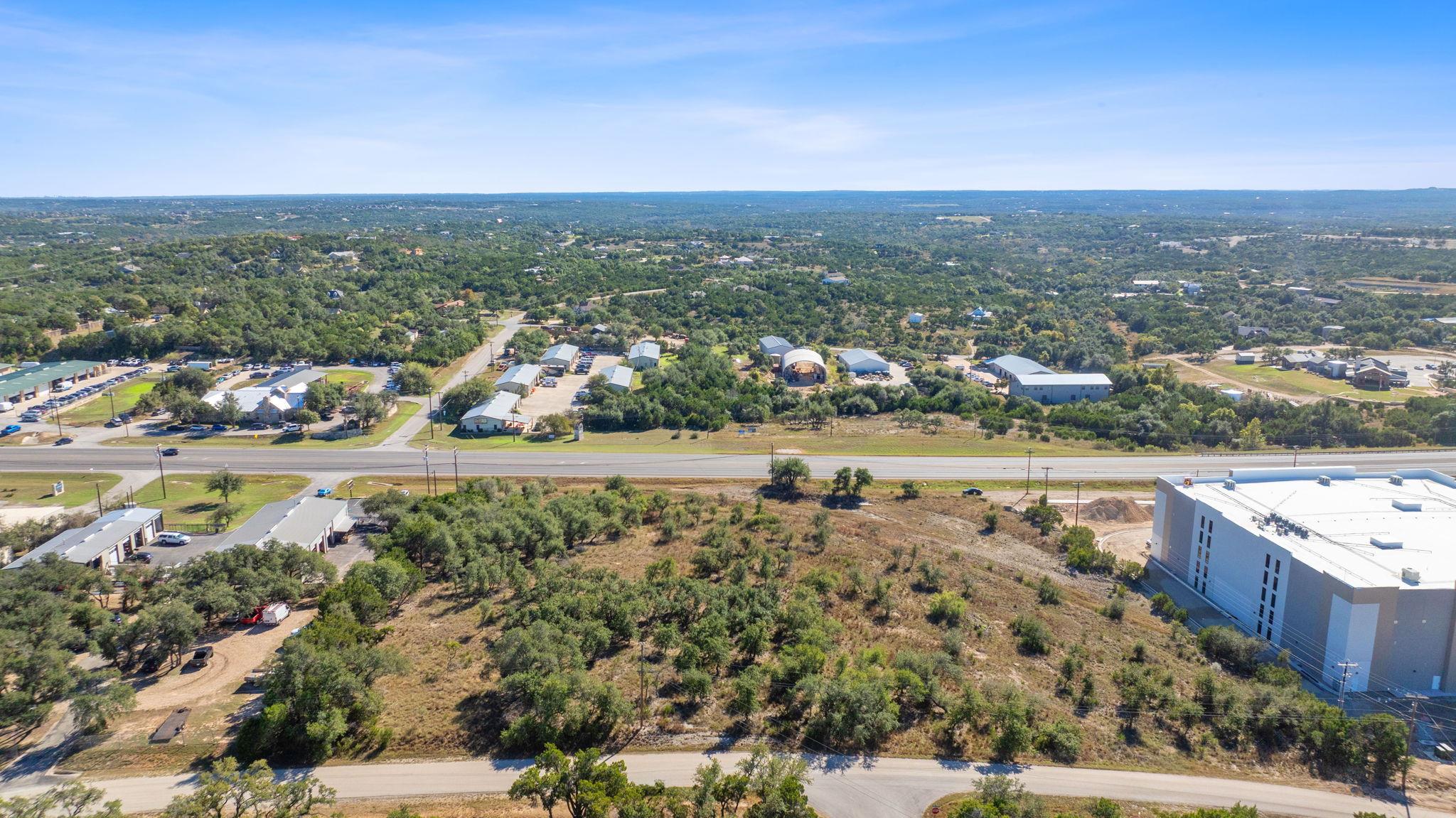 3981 & 3983 E Highway 290 Dripping Springs TX 78620