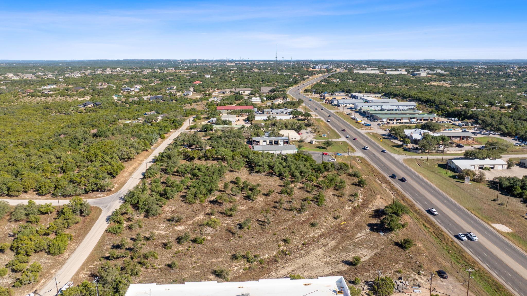 3981 & 3983 E Highway 290 Dripping Springs TX 78620