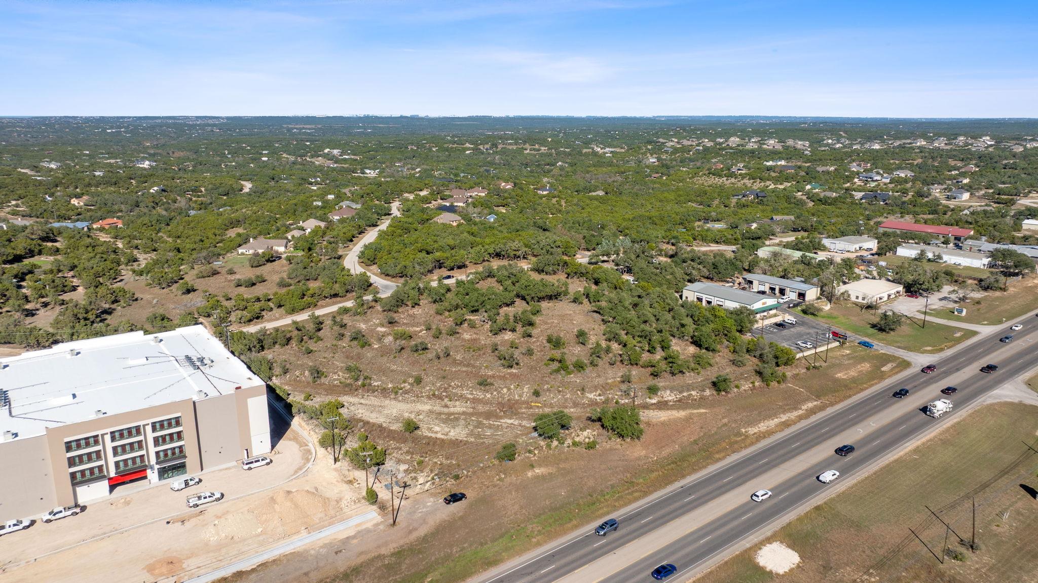 3981 & 3983 E Highway 290 Dripping Springs TX 78620