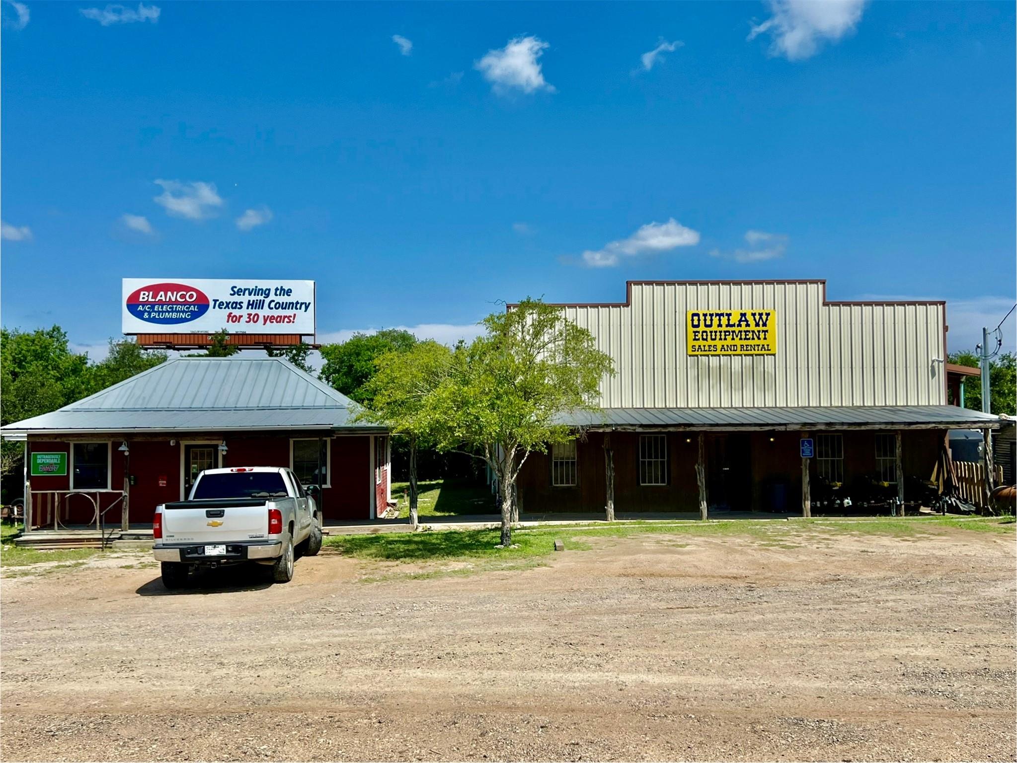 1698 S Us Hwy 281 Highway S Blanco TX 78606