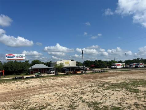 1698 S Us Hwy 281 Highway S Blanco TX 78606