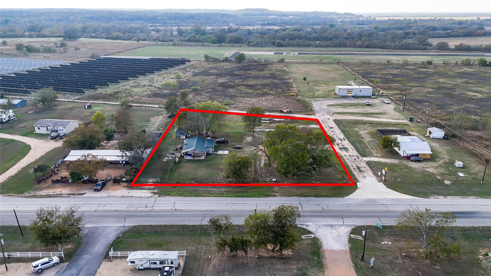 655 NW Loop 230 Smithville TX 78957