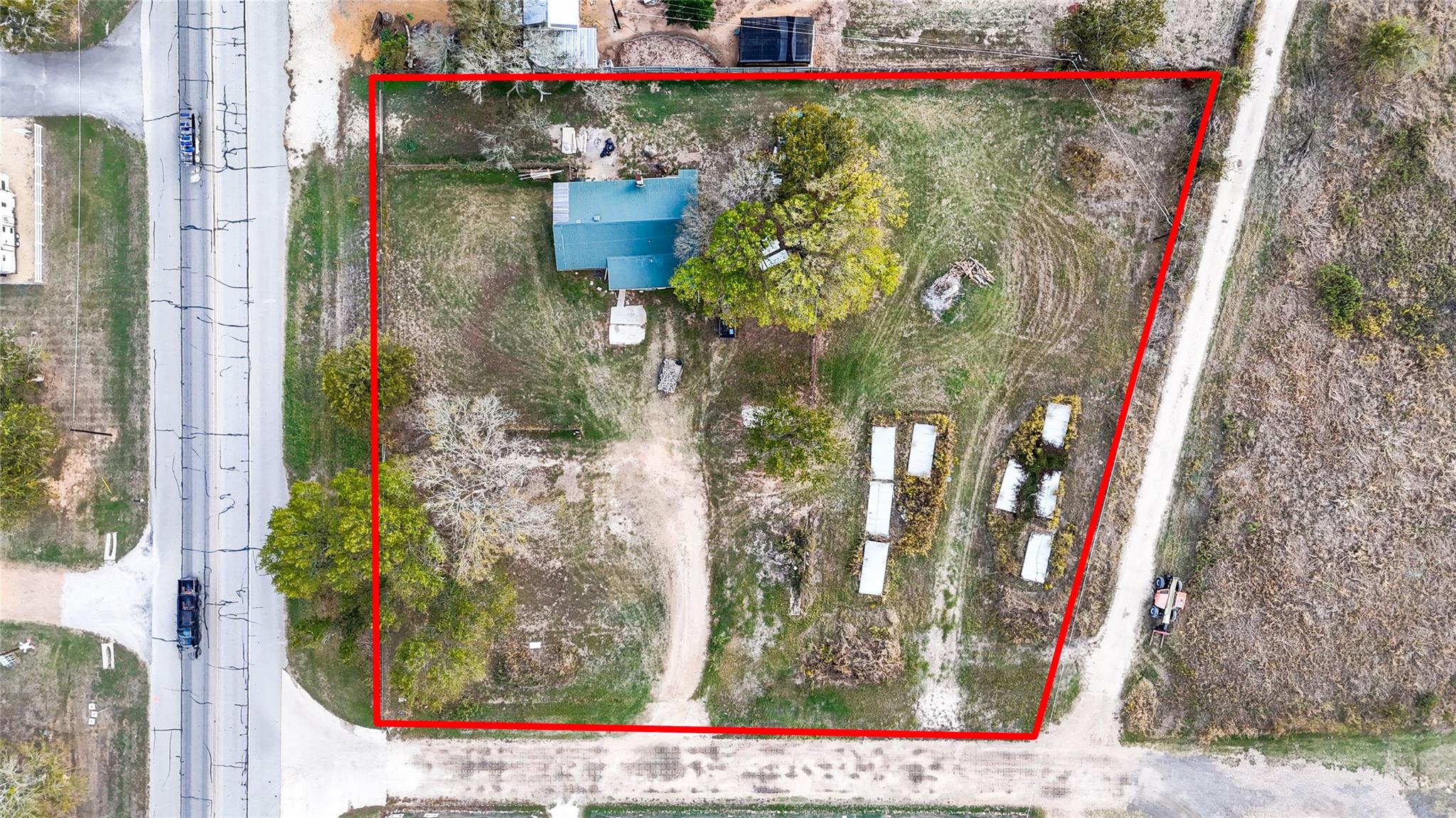 655 NW Loop 230 Smithville TX 78957