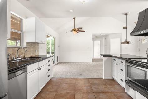 11929 Fitzhugh Corners Dripping Springs TX 78620