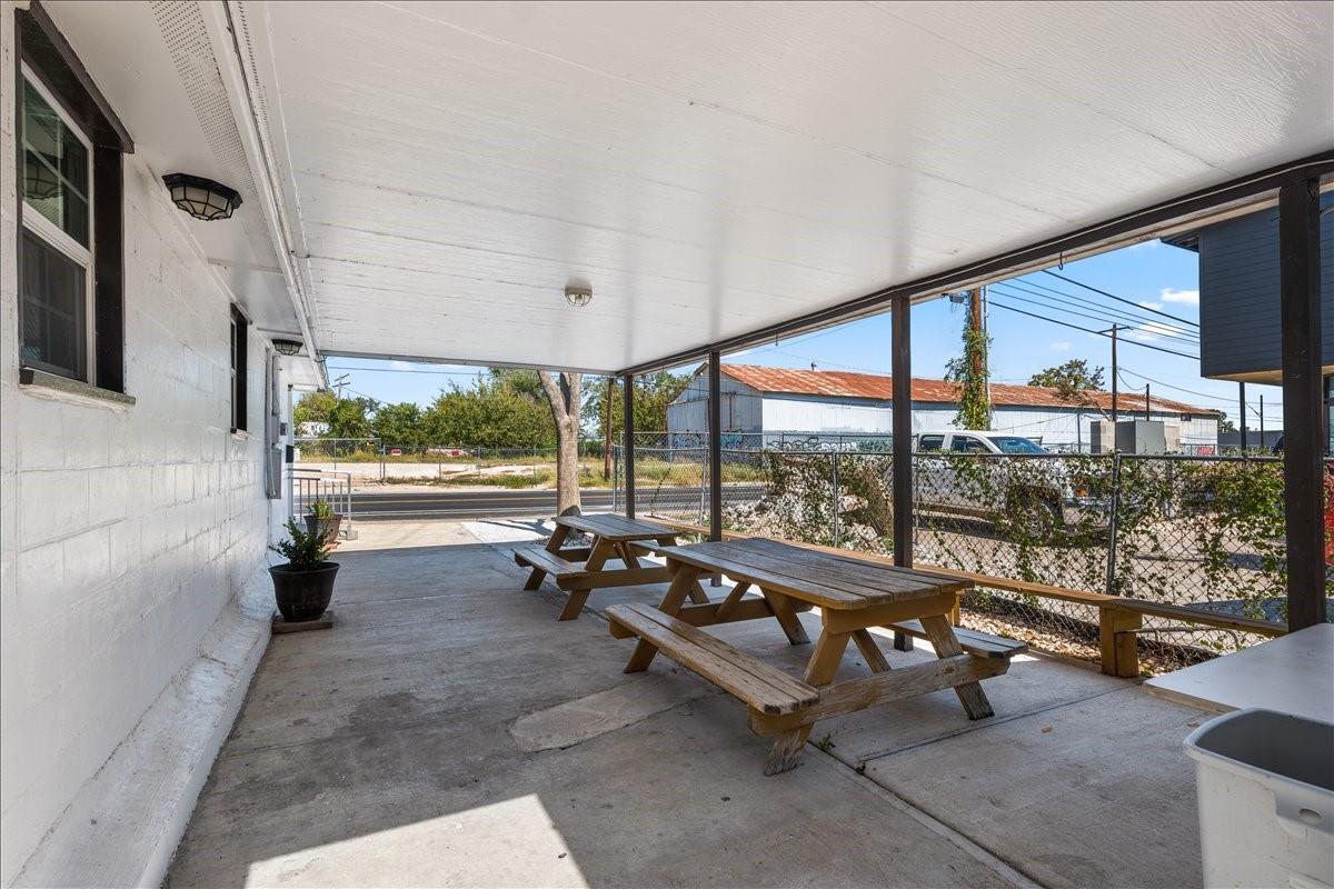 2607 E 5th Street Austin TX 78702