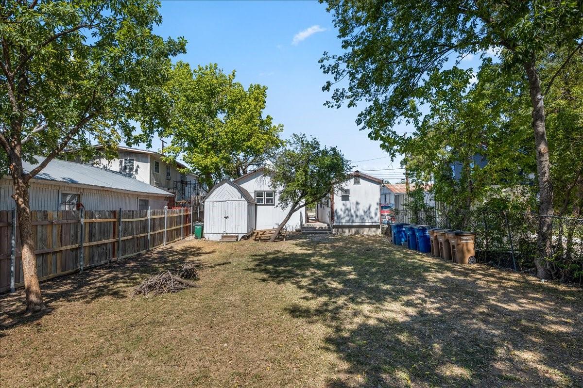 2607 E 5th Street Austin TX 78702