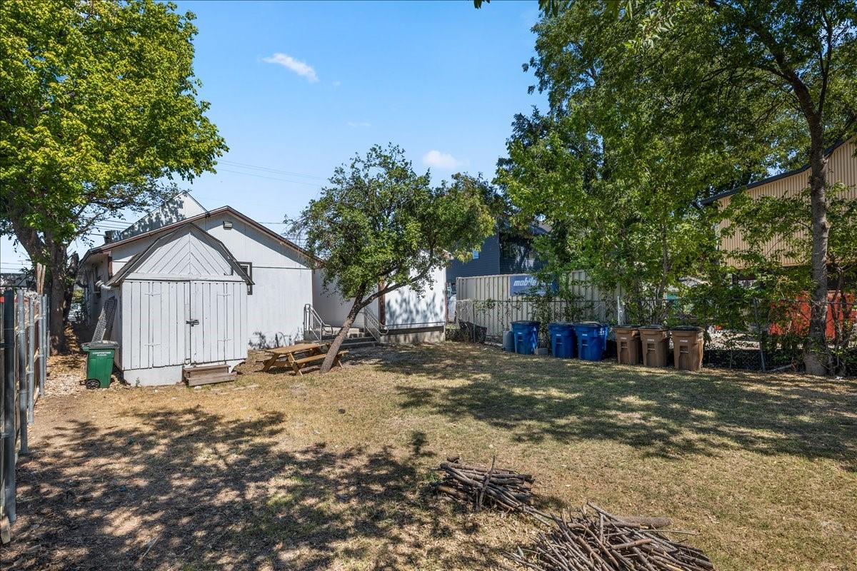 2607 E 5th Street Austin TX 78702